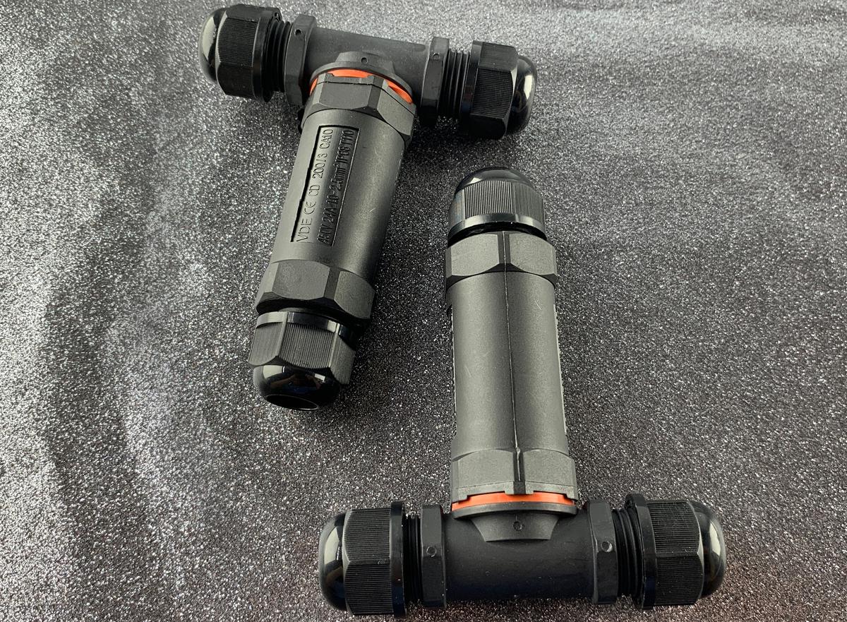 Schwarzes Kabel Wasserdicht T CSJ IP68 3x 2.5