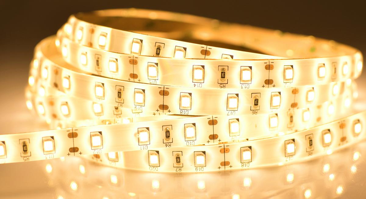 LED pásik 12W/m s krytím teplá biela
