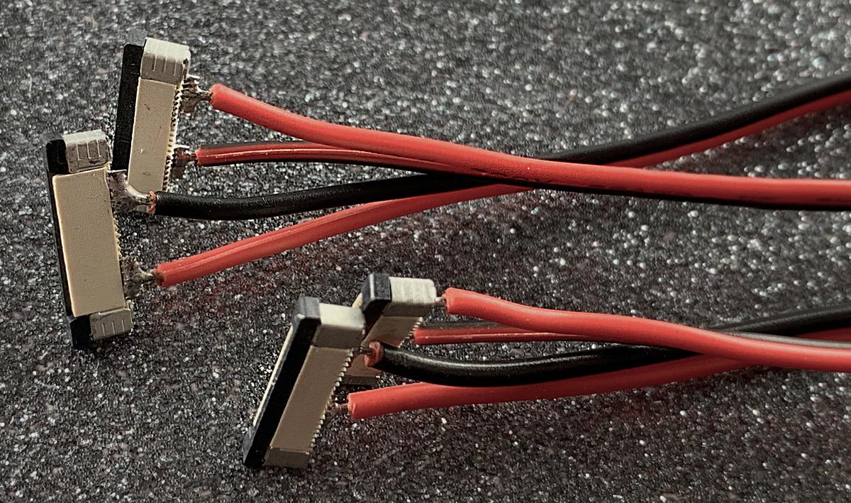 1barva spojka pre LED pásik s káblom 10mm