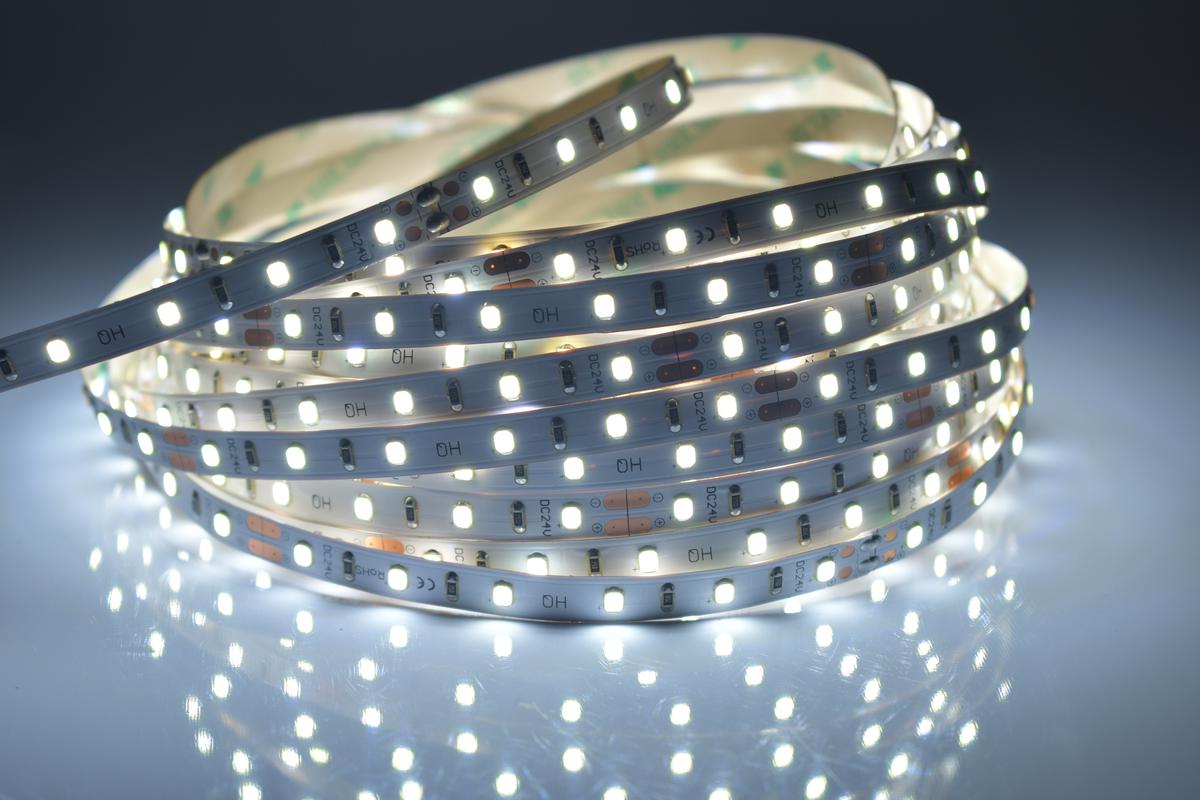 LED pásik 4,8W/m vnútorný studená biela 24V