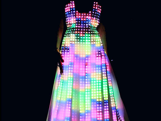 LED světelné šaty