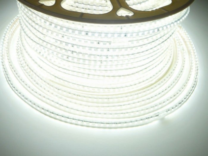 LED pásek 120LED 3528 7W teplá bílá 230V