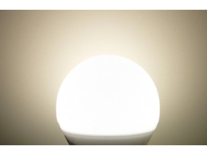 LED žárovka E27 LU5W 260 studená bílá