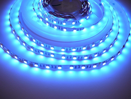 24V RGB4v1 denní bílá 19,2W/m vnitřní LED pásek 24V