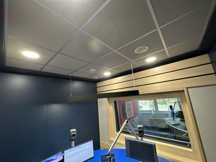 Stmívatelný stříbrný kruhový vestavný LED panel 120mm 6W denní bílá