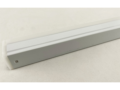 Philips LED zářivka 55cm 9W Linear teplá bílá 85086/31/16