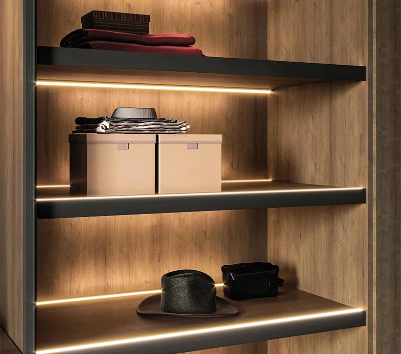LED pásek pod lůžko 3W s pohybovým čidlem teplá bílá 230V