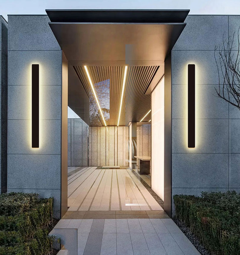 Čierne LED moderné nástenné svietidlo strip 45W Z 150cm/8cm IP65 3000K s čidlom