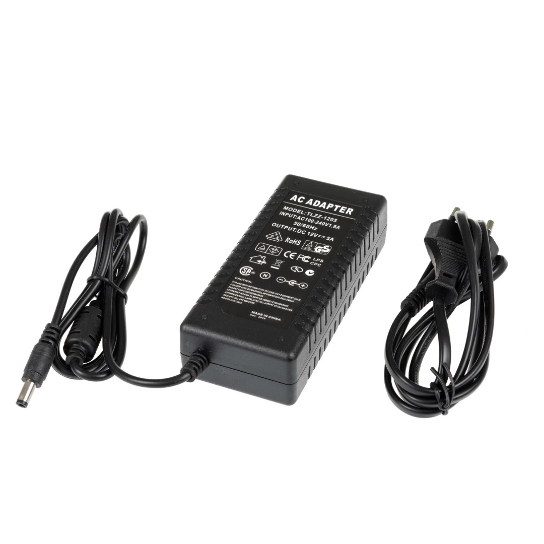 LED zdroj 12V 60W zásuvkový